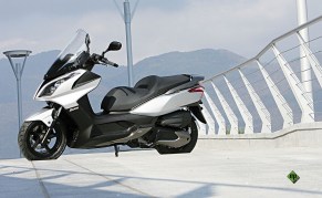 scooter-kymco-downtown-200i-foto